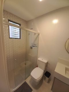 Apartamento Para Alugar com 3 quartos 3 suítes no bairro Meia Praia em Itapema