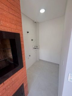 Casa Para Vender com 3 quartos 3 suítes no bairro Morretes em Itapema