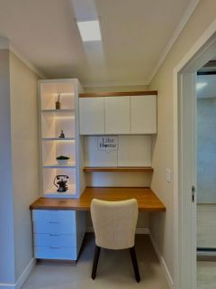 Apartamento Para Alugar com 3 quartos 3 suítes no bairro Meia Praia em Itapema