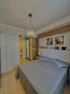 Apartamento Para Alugar com 3 quartos 3 suítes no bairro Meia Praia em Itapema