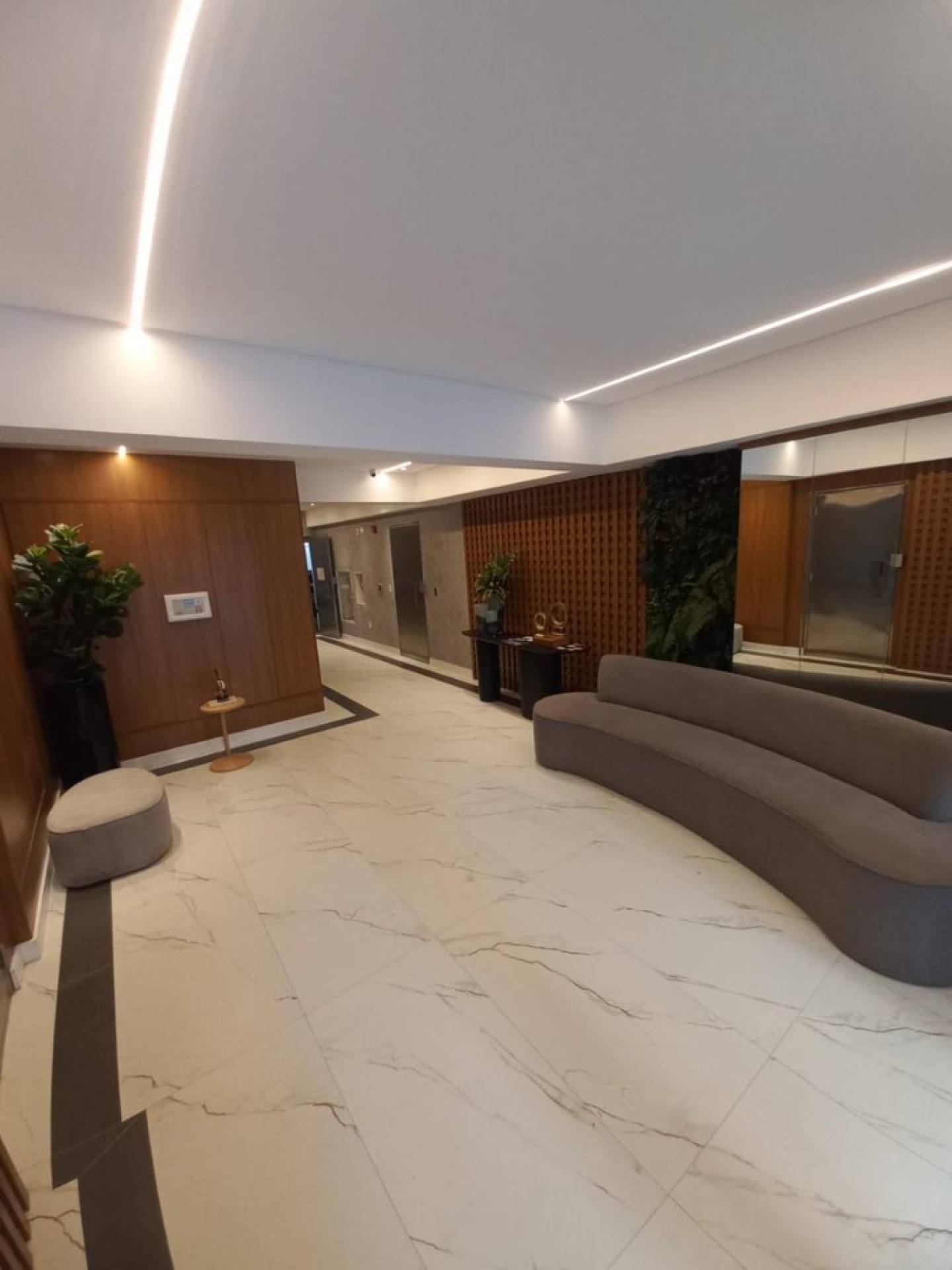 Apartamento Para Alugar com 1 quartos 1 suítes no bairro Morretes em Itapema