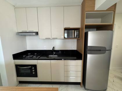 Apartamento Para Alugar com 2 quartos 2 suítes no bairro Morretes em Itapema