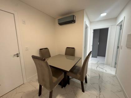 Apartamento Para Alugar com 2 quartos 2 suítes no bairro Morretes em Itapema