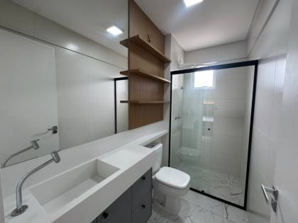 Apartamento Para Alugar com 2 quartos 2 suítes no bairro Morretes em Itapema