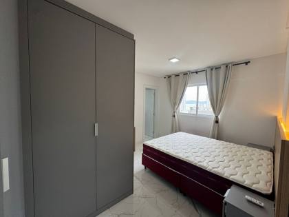 Apartamento Para Alugar com 2 quartos 2 suítes no bairro Morretes em Itapema