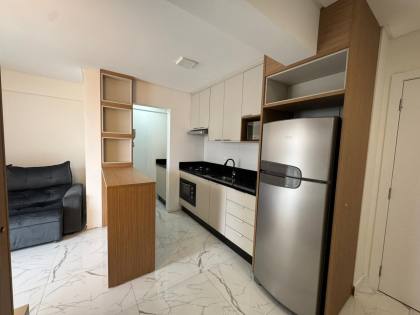 Apartamento Para Alugar com 2 quartos 2 suítes no bairro Morretes em Itapema