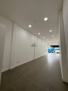 Loja Para Alugar no bairro Meia Praia em Itapema