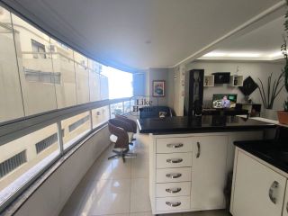 Apartamento Para Alugar com 3 quartos 1 suítes no bairro Centro em Itapema