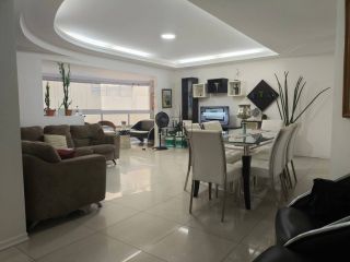 Apartamento Para Alugar com 3 quartos 1 suítes no bairro Centro em Itapema