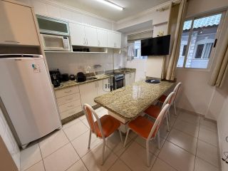 Apartamento Para Vender com 2 quartos no bairro Meia Praia em Itapema