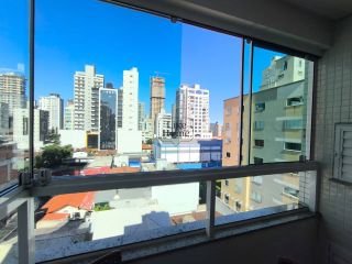 Apartamento Para Alugar com 2 quartos 1 suítes no bairro Castelo Branco em Itapema