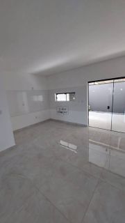 Sobrado Para Vender com 3 quartos 2 suítes no bairro Morretes em Itapema