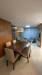 Apartamento Para Alugar com 3 quartos 3 suítes no bairro Meia Praia em Itapema