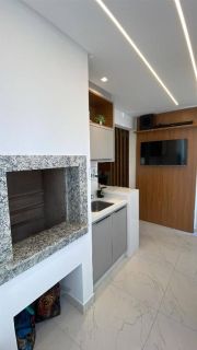 Apartamento Para Alugar com 3 quartos 3 suítes no bairro Meia Praia em Itapema