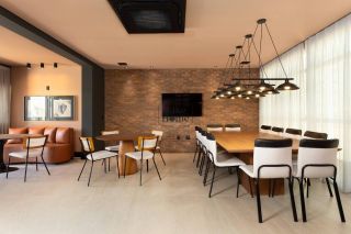 Apartamento Para Alugar com 3 quartos 3 suítes no bairro Centro em Itapema