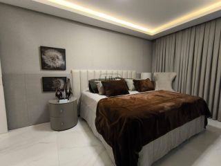 Apartamento Para Alugar com 4 quartos 4 suítes no bairro Meia Praia em Itapema