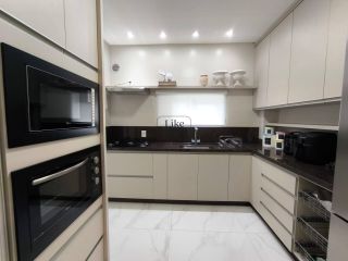 Apartamento Para Alugar com 4 quartos 4 suítes no bairro Meia Praia em Itapema