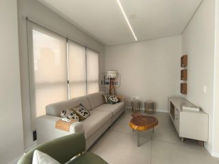 Apartamento Para Alugar com 03 quartos 03 suítes no bairro Meia Praia em Itapema