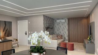 Apartamento Para Vender com 3 quartos 3 suítes no bairro Meia Praia em Itapema