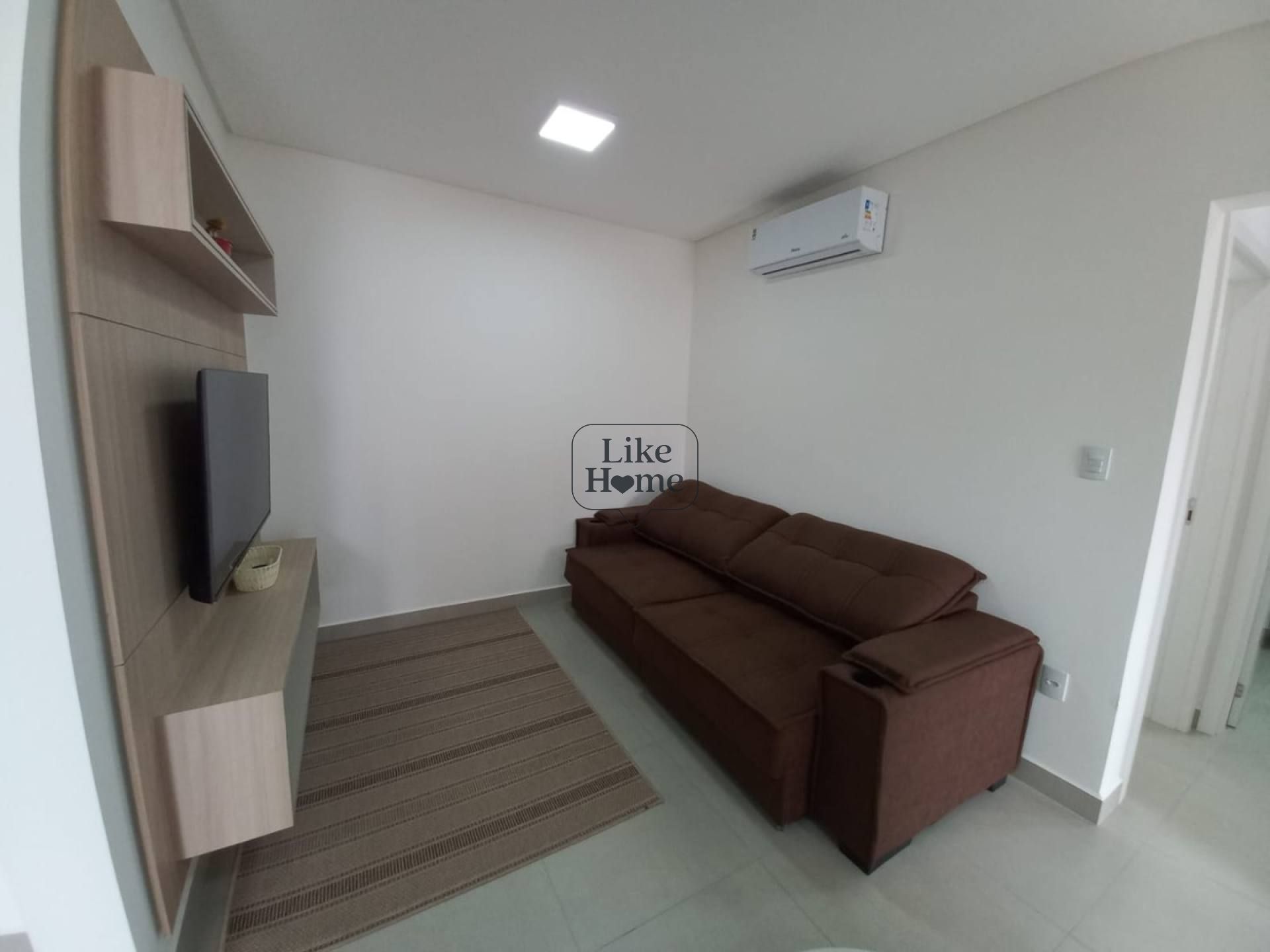 Apartamento Para Alugar com 3 quartos 1 suítes no bairro Tabuleiro das Oliveiras em Itapema