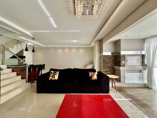Apartamento Para Alugar com 5 quartos 5 suítes no bairro Meia Praia em Itapema