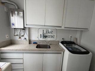 Apartamento Para Alugar com 3 quartos 3 suítes no bairro Meia Praia em Itapema