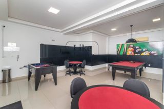 Apartamento Para Alugar com 3 quartos 3 suítes no bairro Meia Praia em Itapema