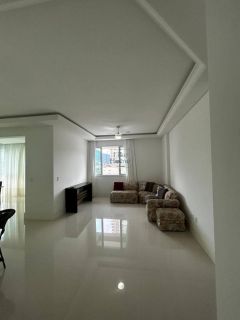 Apartamento Para Vender com 3 quartos 3 suítes no bairro Centro em Itapema