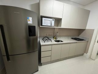 Apartamento Para Vender com 3 quartos 3 suítes no bairro Centro em Itapema