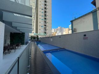 Apartamento Para Alugar com 4 quartos 4 suítes no bairro Meia Praia em Itapema