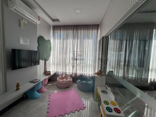 Apartamento Para Alugar com 4 quartos 4 suítes no bairro Meia Praia em Itapema
