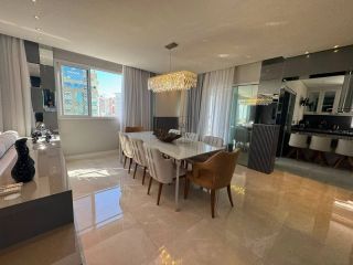 Apartamento Para Alugar com 4 quartos 4 suítes no bairro Meia Praia em Itapema