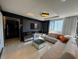 Apartamento Para Alugar com 4 quartos 4 suítes no bairro Meia Praia em Itapema