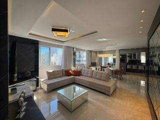 Apartamento Para Alugar com 4 quartos 4 suítes no bairro Meia Praia em Itapema