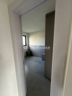 Apartamento Para Vender com 2 quartos 2 suítes no bairro Balneário Perequê em Porto Belo