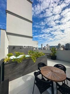 Apartamento Para Vender com 2 quartos 2 suítes no bairro Balneário Perequê em Porto Belo