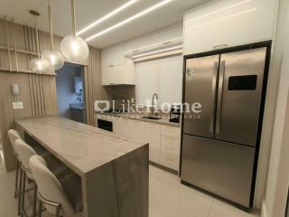 Apartamento Para Alugar com 03 quartos 03 suítes no bairro Meia Praia em Itapema vista livre para o mar.