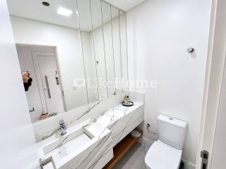 Apartamento Para Alugar com 3 quartos 3 suítes no bairro Meia Praia em Itapema