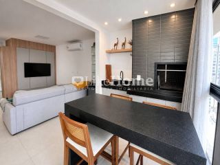 Apartamento Para Alugar com 3 quartos 3 suítes no bairro Meia Praia em Itapema