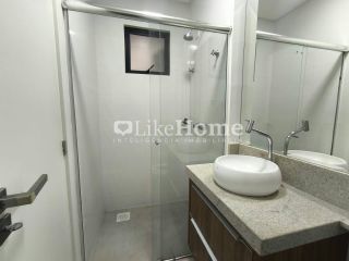 Apartamento Para Alugar com 2 quartos 2 suítes no bairro Meia Praia em Itapema