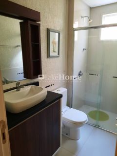 Apartamento Para Alugar com 3 quartos 2 suítes no bairro Meia Praia em Itapema