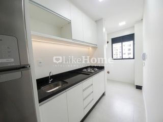 Apartamento Para Alugar com 2 quartos 2 suítes no bairro Morretes em Itapema