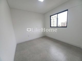 Apartamento Para Alugar com 2 quartos 2 suítes no bairro Morretes em Itapema