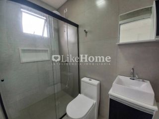 Apartamento Para Alugar com 2 quartos 2 suítes no bairro Morretes em Itapema