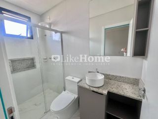 Apartamento Para Alugar com 2 quartos 2 suítes no bairro Balneário Perequê em Porto Belo