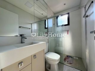 Apartamento Para Alugar com 3 quartos 3 suítes no bairro Canto da Praia em Itapema