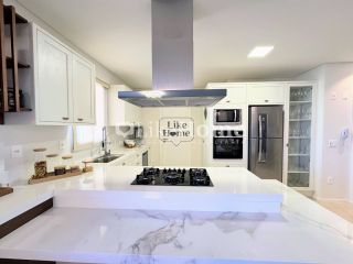 Apartamento Para Alugar com 3 quartos 3 suítes no bairro Canto da Praia em Itapema