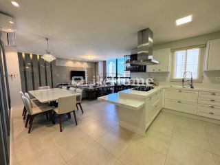 Apartamento Para Alugar com 3 quartos 3 suítes no bairro Canto da Praia em Itapema