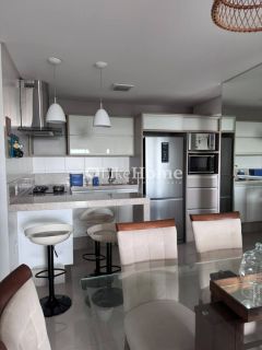 Apartamento Para Alugar com 3 quartos 1 suítes no bairro Balneário Perequê em Porto Belo