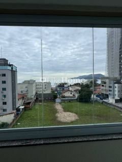 Apartamento Para Alugar com 3 quartos 1 suítes no bairro Balneário Perequê em Porto Belo